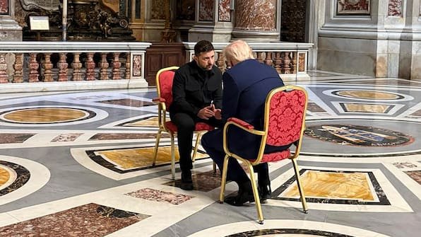 Trump und Selenskyj sprechen 15 Minuten im Petersdom über Ukraine-Krieg