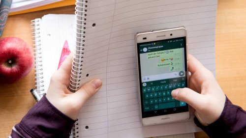 Italien will Handys in Schulen verbieten