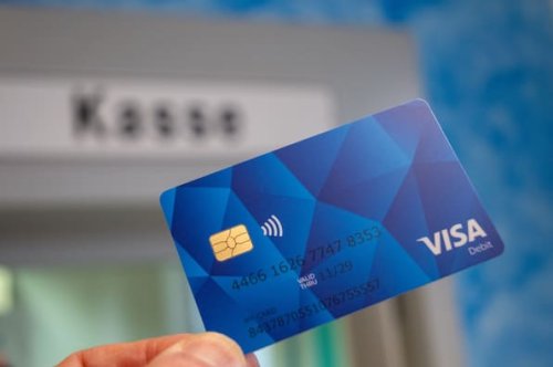 Bezahlkarte: Bayern meldet 30 Prozent mehr Ausreisen von Asylbewerbern