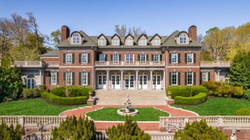 This Nashville Mansion Has Hosted Some of Country Music’s Biggest Names. Now It‘s Heading to Auction.