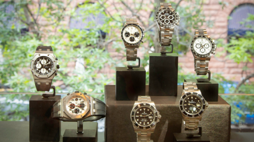 Selling Your Luxury Watch Has Never Been Easier. If Only Watchmakers Could Stop Stigmatizing It.
