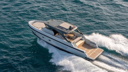 This New 54-Foot Cruiser Has One of the Coolest Open Sterns in Its Class