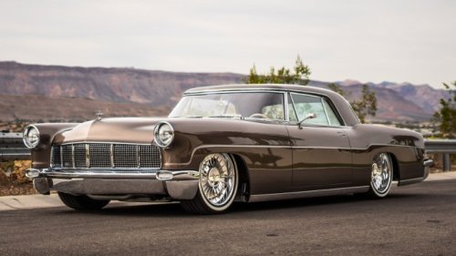Car of the Week: This 1957 Lincoln Restomod Is One of the Most Elegant Low-Riders We’ve Seen, and It’s up for Grabs