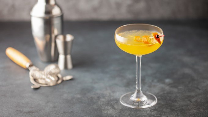 COCKTAILS - cover
