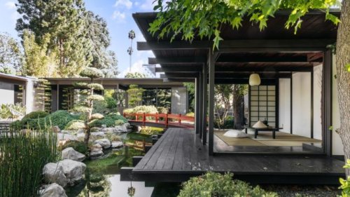 This $13 Million Japanese ‘Minka’ House in Beverly Hills Has a Floating Tea Room