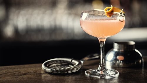 How to Make a Fitzgerald, the Gin Sour That’s Simple and Satisfying