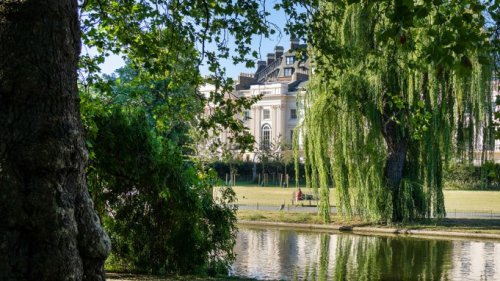 This $46 Million Home Has the Only Roof Deck in London’s Historic Cornwall Terrace