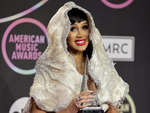 Cardi B Removes Her Butt Injections And Issues Warning (video) | Flipboard