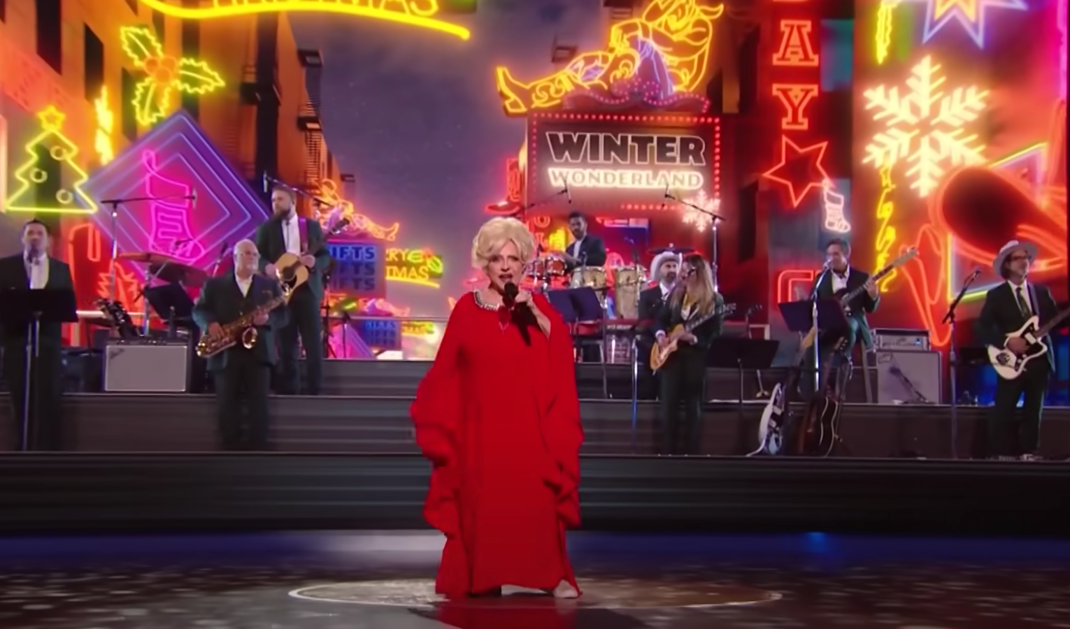 Watch Brenda Lee Perform 'Rockin' Around the Christmas Tree' on