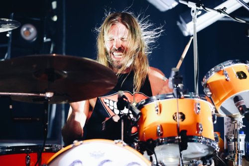 Foo Fighters Drummer Taylor Hawkins Dead at 50