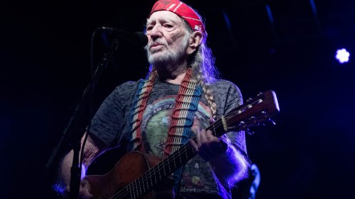 Watch Willie Nelson, Phil Lesh's Jubilant Medley on Outlaw Music Festival Tour