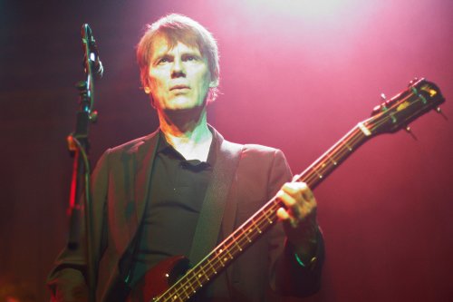 Darryl Hunt, Longtime Pogues Bassist and Songwriter, Dead at 72