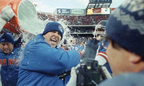 Super Bowl 51: How the Gatorade Shower Became Tradition 30 Years Ago