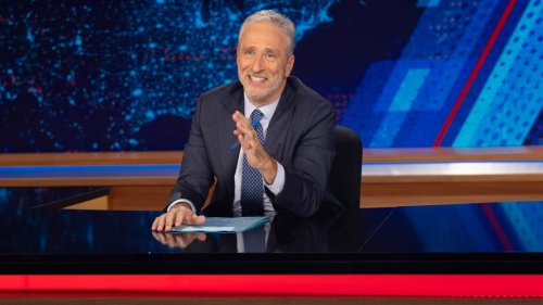 Jon Stewart Invites Elmo on 'The Daily Show' to Explain His 'Alt-Right' Tweets