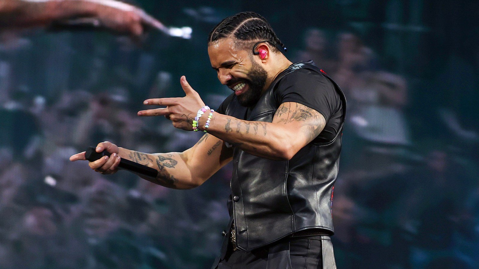 Teens Armed With a Meme Coin and a Livestream Might Have Leaked New Music From Drake