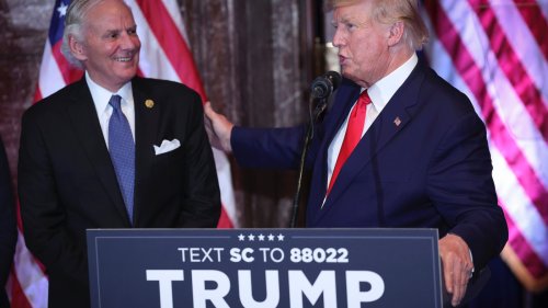 Trump Trashes Electric Vehicles Standing in Front of GOP Governor Who Supports Them