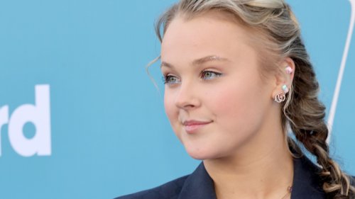 JoJo Siwa Comes Out as Queer: 'I'm Switching Letters!'