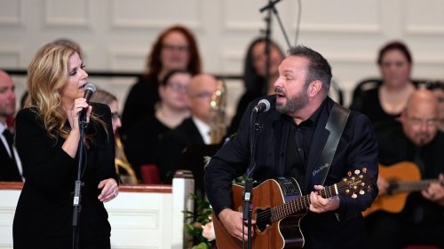 Watch Garth Brooks and Trisha Yearwood Sing 'Imagine' at Rosalynn Carter's Funeral
