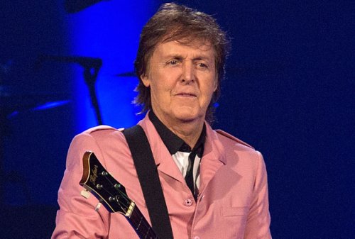Paul McCartney Leaves Guitar Pick at Elvis Presley's Grave
