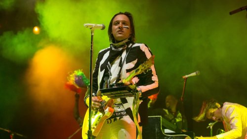 Arcade Fire Bring on Buster Poindexter for 'Hot Hot Hot'