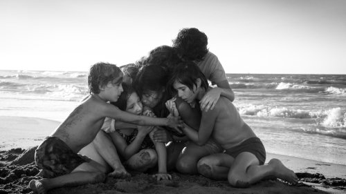 'Roma' Review: Alfonso Cuaron Makes His Masterpiece