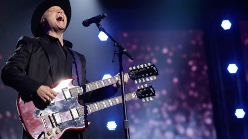 Watch Jason Isbell Shred 'Wanted Dead or Alive' at Jon Bon Jovi Tribute
