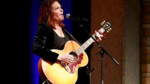 Rosanne Cash Postpones Upcoming Shows Due to 'Unforeseen Medical Emergency'