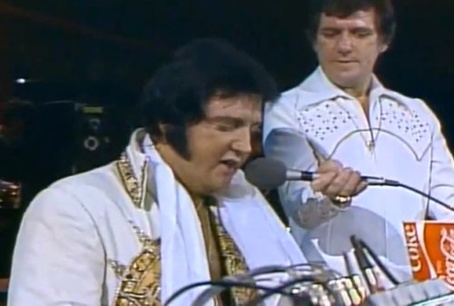 Flashback: Elvis Sings 'Unchained Melody'
