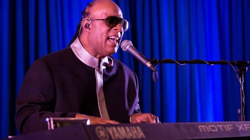 Stevie Wonder Tribute to Air Week After Grammys