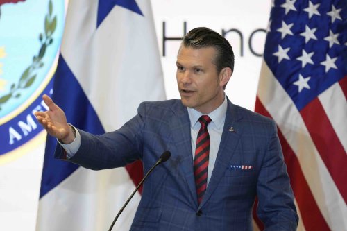 Warum man Pete Hegseth niemals das Militär hätte anvertrauen dürfen