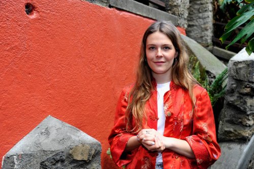 Maggie Rogers: 6 Dinge, die Sie über die Sängerin wissen müssen