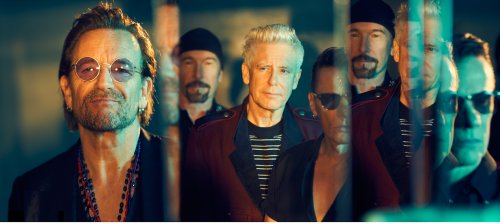 Birgit Fuß über „Songs of Surrender“ von U2: Walk On, Bono!