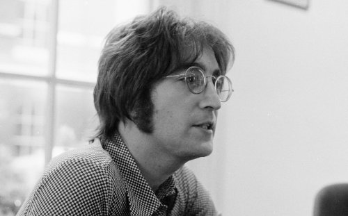 John Lennon: So seltsam entschuldigte sich sein Mörder (Video)