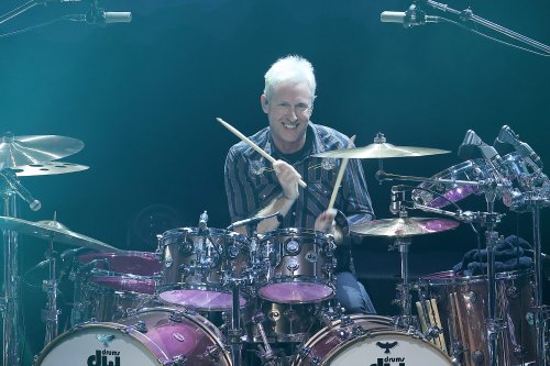 „Enttäuscht“: Foo Fighters trennen sich von Schlagzeuger Josh Freese