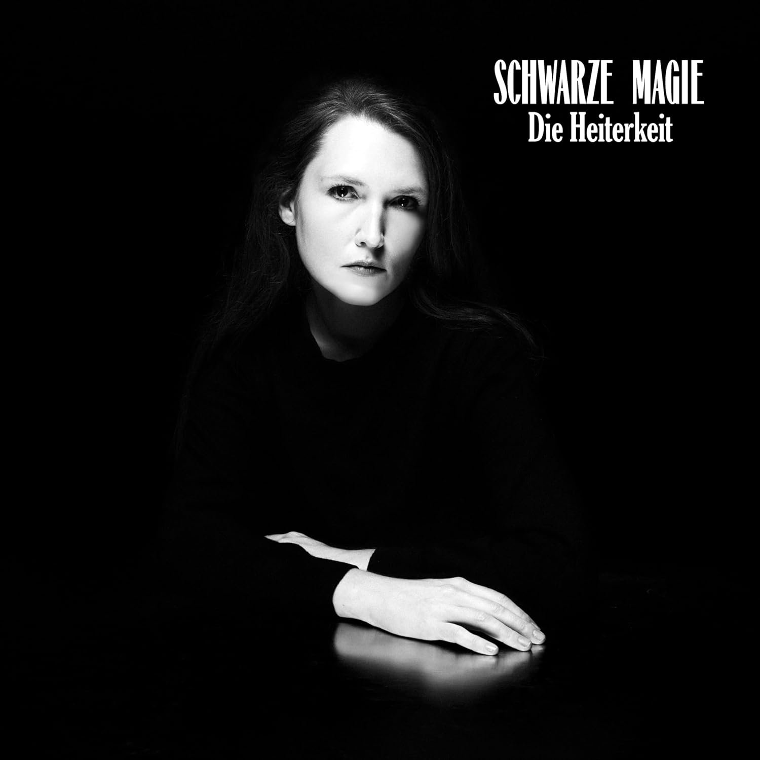 Die Heiterkeit :: „Schwarze Magie“ – Dunkle Schönheit