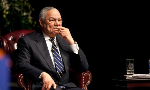 Colin Powell, figure de la guerre en Irak, est mort