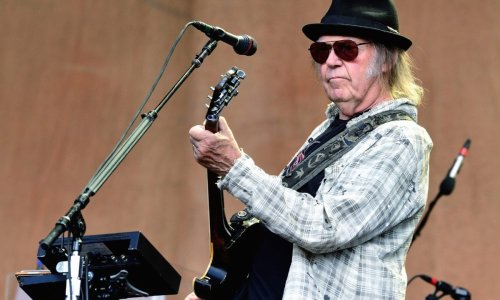 Neil Young annonce un nouvel album live