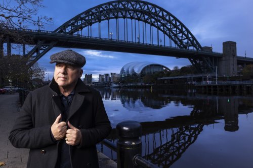 Mark Knopfler dice addio a Newcastle in ‘Watch Me Gone’ | Rolling Stone Italia