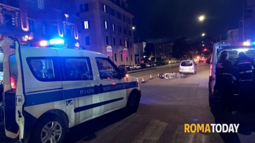 Incidente in viale Regina Margherita, scontro tra auto e scooter: grave un giovane