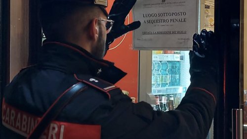 Il barista-pusher di Trastevere: nello zaino cocaina e una pistola