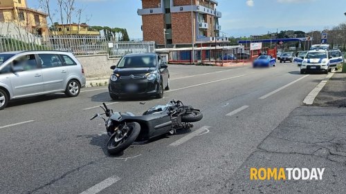 Incidente tra auto e scooter: papà e figlio di 9 anni in codice rosso