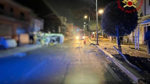 Cinque ragazzi morti in un incidente sulla via Nomentana
