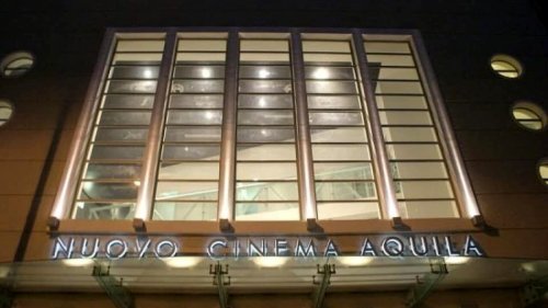 Furto al cinema L'Aquila: ridotti i film in programma. È gara di solidarietà nel quartiere