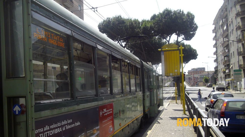 Incidenti stradali a Roma - RomaToday cover image