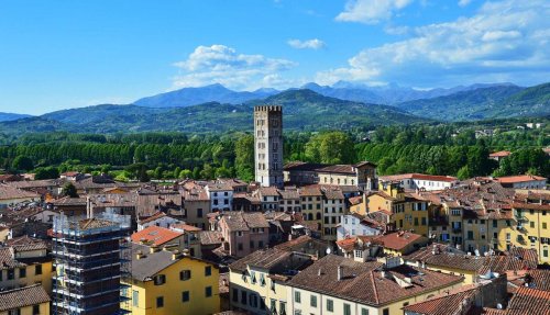 Five incredible city day trips from Florence by train