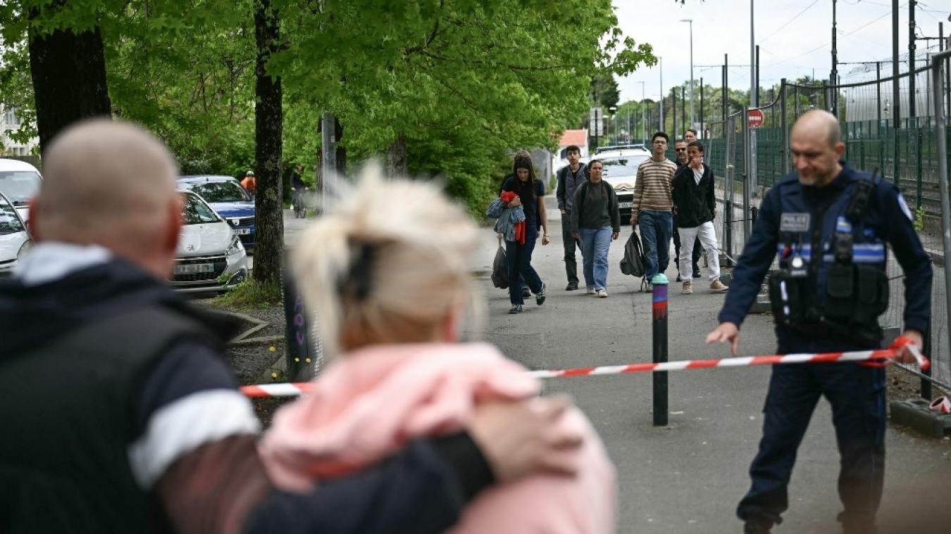 Attaque au couteau à Nantes : « toujours seul », « bizarre », « dépressif », l’énigmatique profil du lycéen interpellé