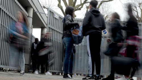 Un tableau de femmes nues fait exploser la situation déjà délétère dans un collège des Yvelines
