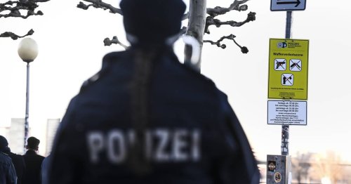 NRW-Polizei mit 1000 Beamten im Einsatz: Landesweite Großkontrolle wegen Messerangriffen