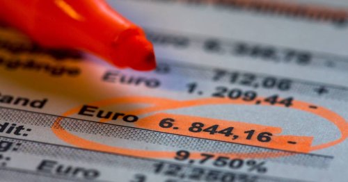 Fehlabbuchungen nach Abheben von Bargeld: Panne bei der Commerzbank