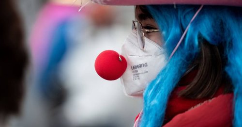 Karnevalsparty trotz Corona: Die spinnen, die Kölner